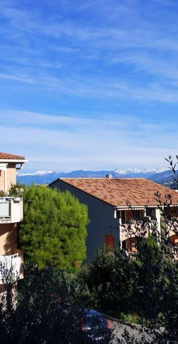 Studio Cosy Avec Terrasse Et Garage Saint-Laurent Du Var Limitrophe Nice Exterior foto