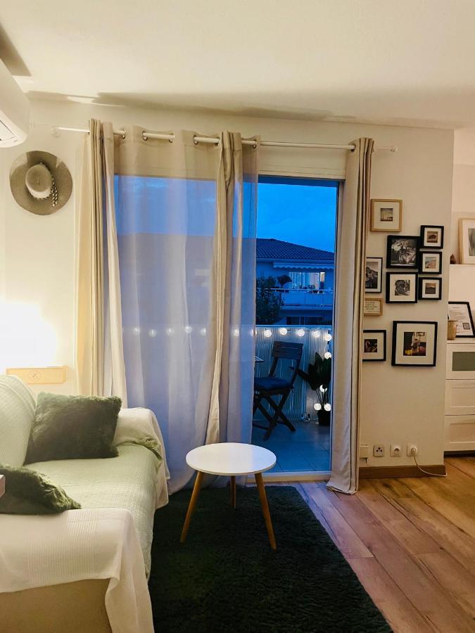 Studio Cosy Avec Terrasse Et Garage Saint-Laurent Du Var Limitrophe Nice Exterior foto